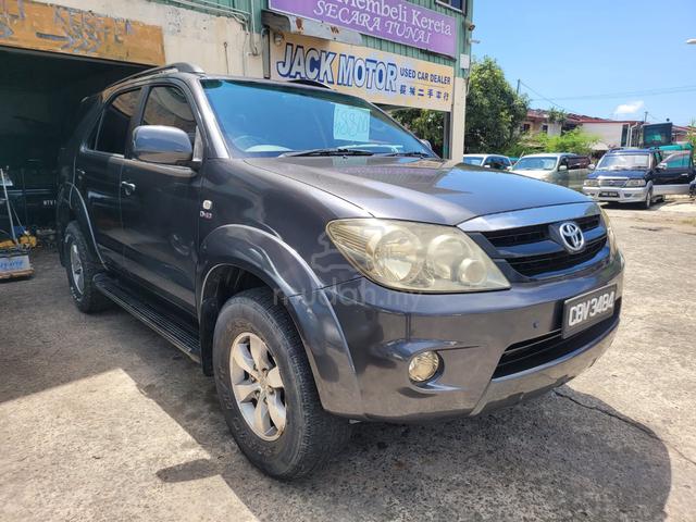 Toyota Fortuner 2.5 diesel 4x4 manual tahun 2006  - 2