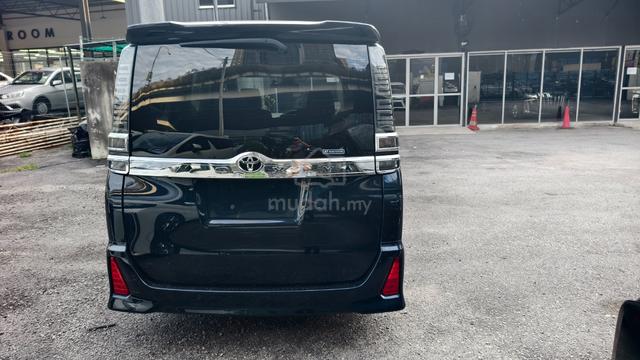2021 Toyota VOXY 2.0 ZS KIRAMEKI III MODELLISTA - 4