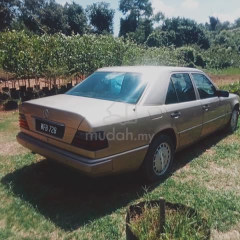 1995 Mercedes Benz 230E 2.3 (A) - 1
