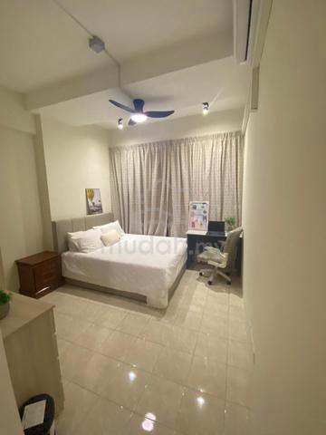 Medium Room for Rent | Easy Access KL Sentral | 3 Mins Walk Asia Jaya 1