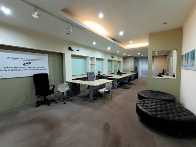 Bandar Puteri Puchong Office 1800sf Fully furnished 1