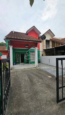 Partially Furnished Double Storey Terrace @Alam Suria, Puncak Alam 1