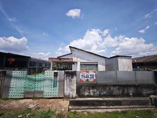 1 Storey Bungalow Corner Lot At Taman Desa Jaya (Rare Unit) For Sale 1