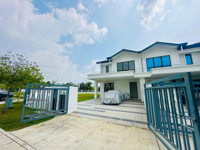 CORNER LOT Double Storey Kasih Residence Setia Alam Sari Bangi 1