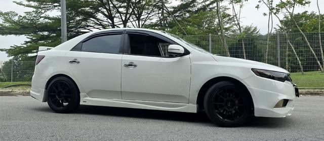 2013 Kia FORTE 1.6 SX (A) - 5