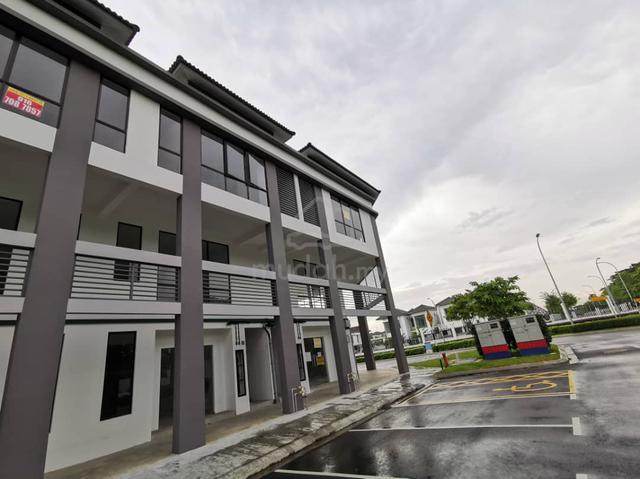 Eco Vantage Eco Tropics Kota Masai 2.5 Storey Shop Facing Main Road 1
