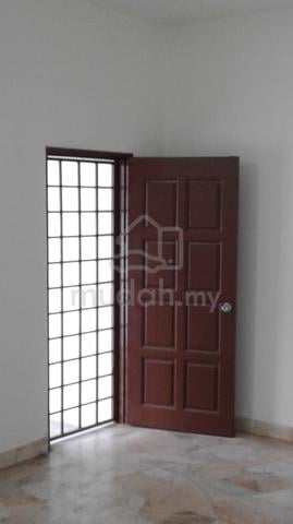 2 storey terraced house at Taman Bukit Maluri Kepong KL for rent 1