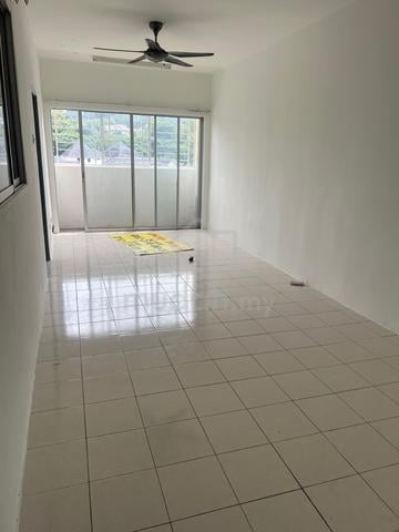 Residensi Bistaria 1