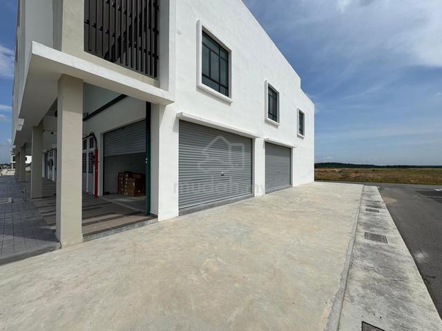 EXTRA LAND! 2 Storey Shoplot Bandar Botani Parkland Jasin Melaka 1