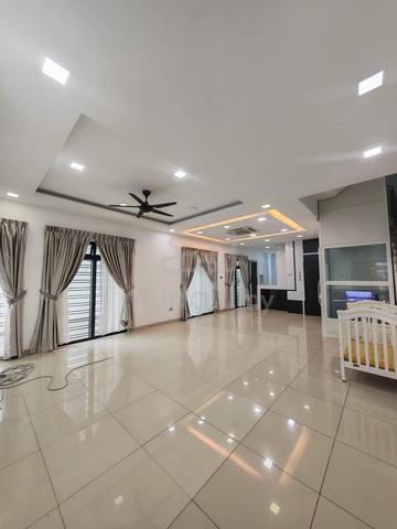Opal Mutiara Mas / 3 Storey Cluster / Fully Renovated / Full Loan 1
