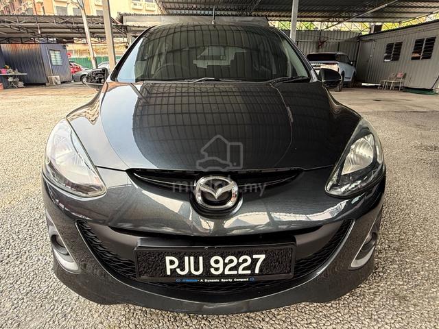 Mazda 2 1.5 (A) HATCHBACK FULL SPEC LIKE NEW - 2