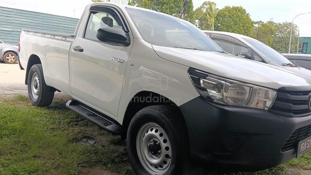 2021 Toyota HILUX 2.4 MT MY17 AN120 FACELIFT II - 1