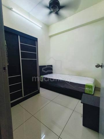 Park 51 Residency Sungai Way Female near Sunway SS2 Seapark 1