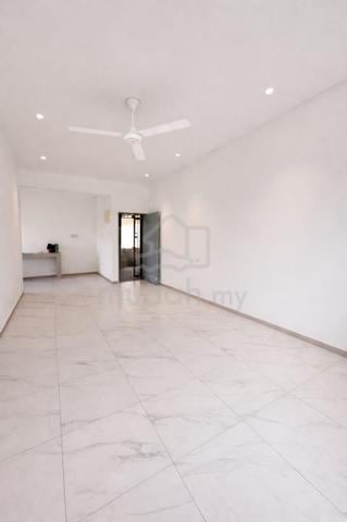 Bukit Indah Fully Renovation flat for sale 1