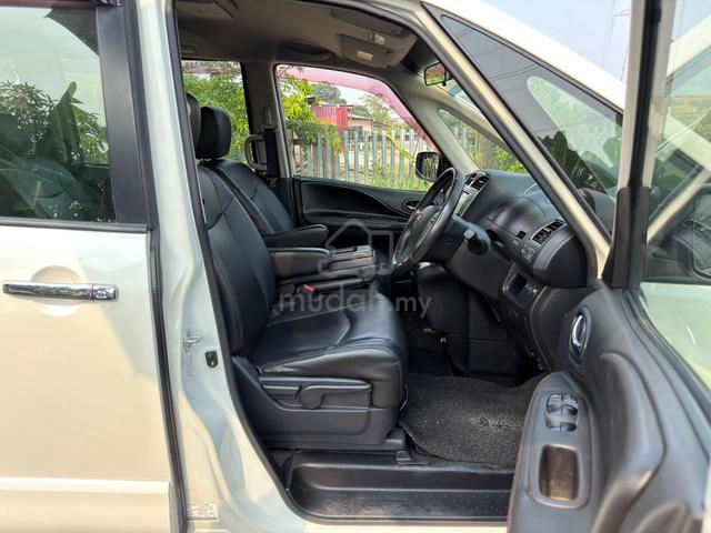 2013 Nissan SERENA FULL SPEC 2.0 (AUTO) - 4