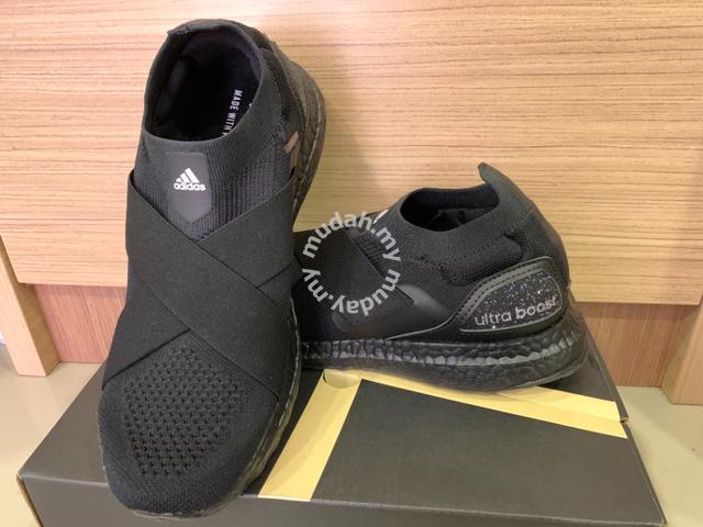 ultraboost slip on dna w