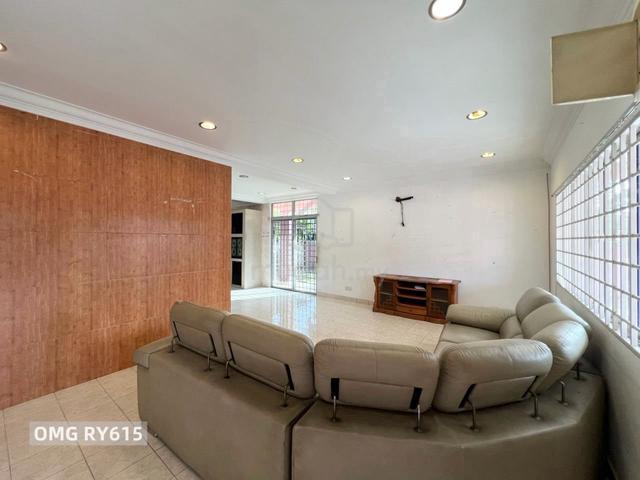 Partially Furnished 2 Storey Corner Lot 40X75 Bandar Parklands Klang 1