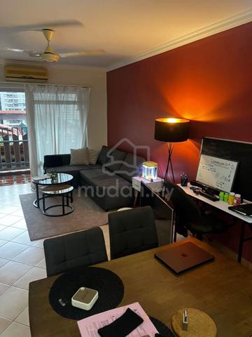 Perdana Exclusive Condo 1