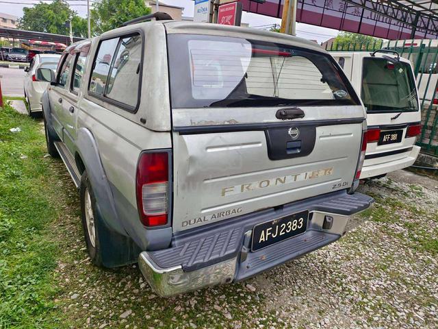 2004 NISSAN FRONTIER 2.5 (M) 4WD tip top condition - 3