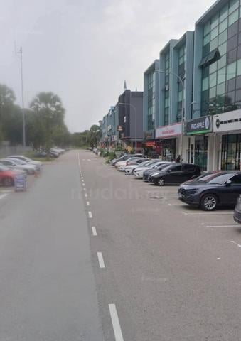 Ground Floor Shoplot for rent @ Bandar Dato Onn, End Lot, Bare Unit 1