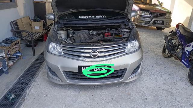 2012 Nissan GRAND LIVINA 1.6 CLASSIC/COMFORT (M) - 1