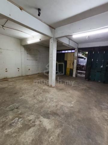 Tun Aminah Shop For Sale 1