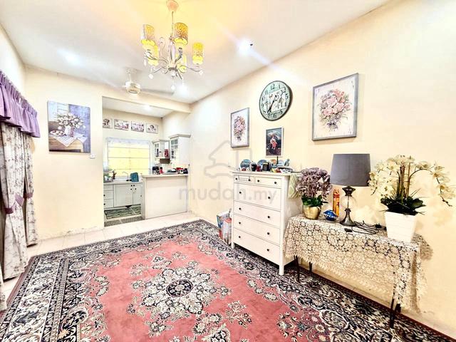 22 x102 END LOT with Swimming Pool Single Storey House Meru Klang 1