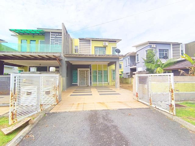 NON BUMI & GUARDED  2 Storey Semi D Warisan Puteri Sikamat Seremban 1