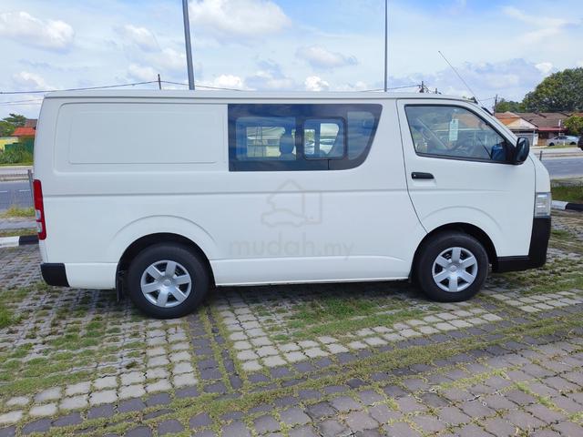 2023 Toyota Hiace 2.5 (M) Semi Panel Van - 4