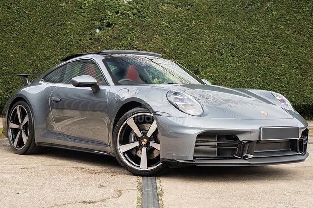 2025 Porsche 911 Carrera (992 II) DELIVERY MILEAGE - Cars for sale