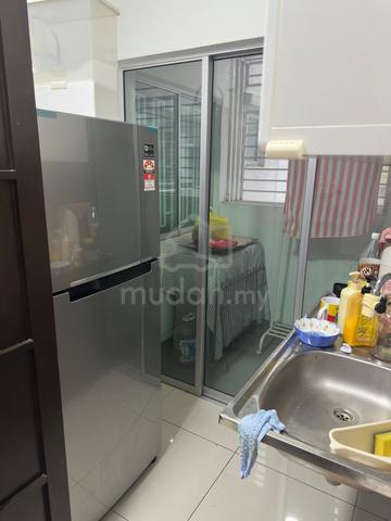1 Razak Mansion 1