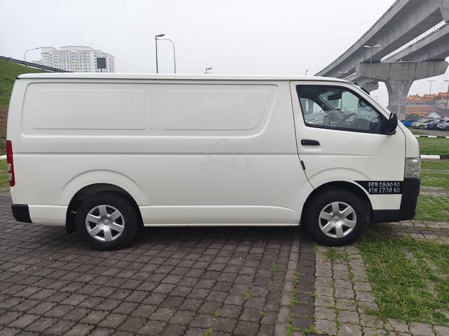 2023 Toyota HIACE 2.5 (M) Panel Van - 4