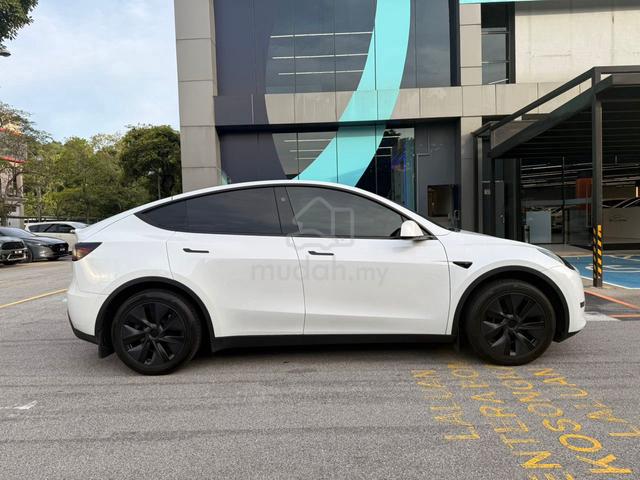 2025 Tesla MODEL Y RWD MY23 (A) - 5