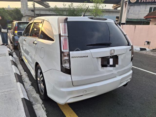 2014 Honda STREAM 1.8 I-VTEC RSZ FACELIFT (A) - 3