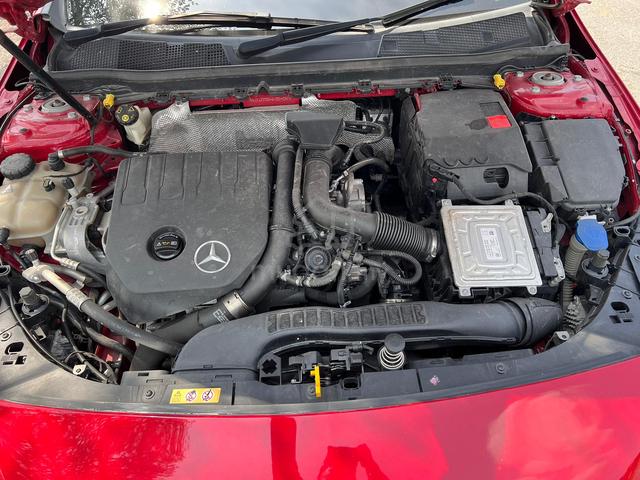 2020 Mercedes Benz A180 1.3 TURBO SE (CBU) (A) - 2