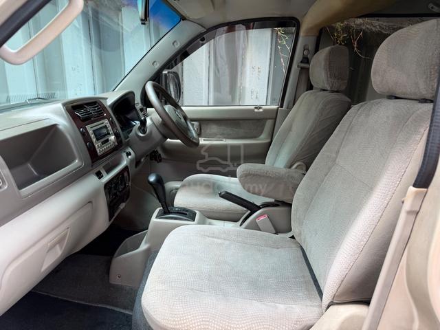 2005 Suzuki APV 1.6 GLX (A) White Best Condition - 5