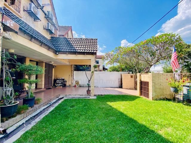 FREEHOLD GATED 2-sty 30 x 75 END-LOT with SIDE YARD. Taman Setiawangsa 1