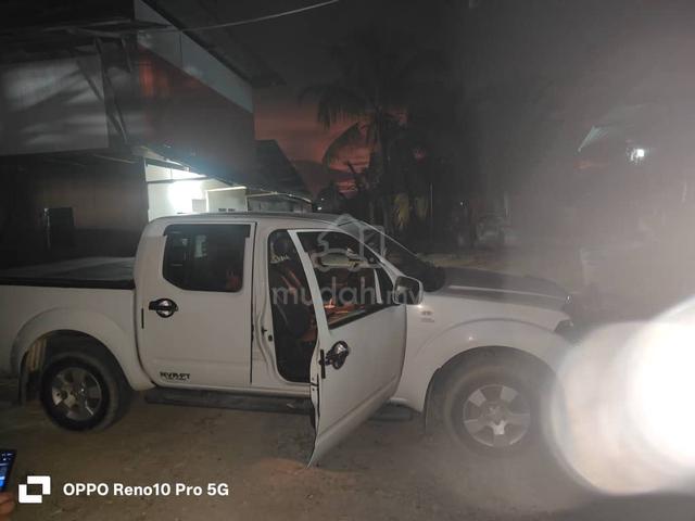 2011 Nissan NAVARA 2.5 STANDARD (M) - 5