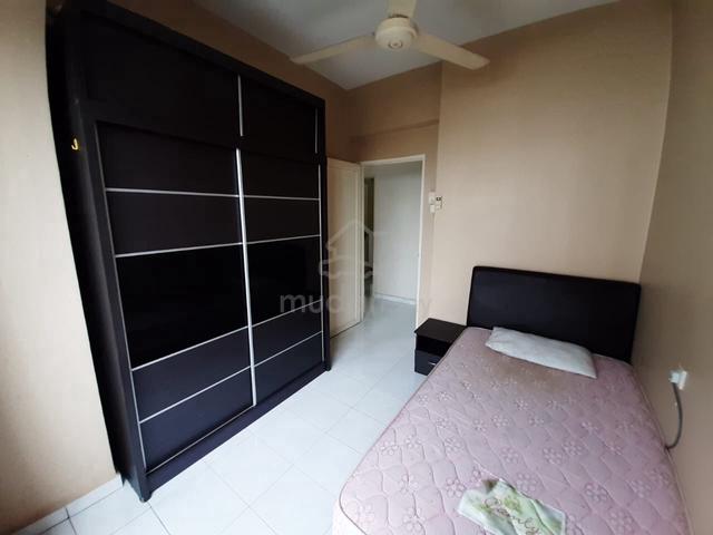 E-Park Condominium 1