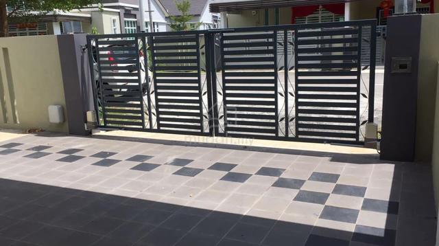 Female 🏢 Room for Rent @ Lunas, Kulim | 24/7 Gated & Guarded Community 1