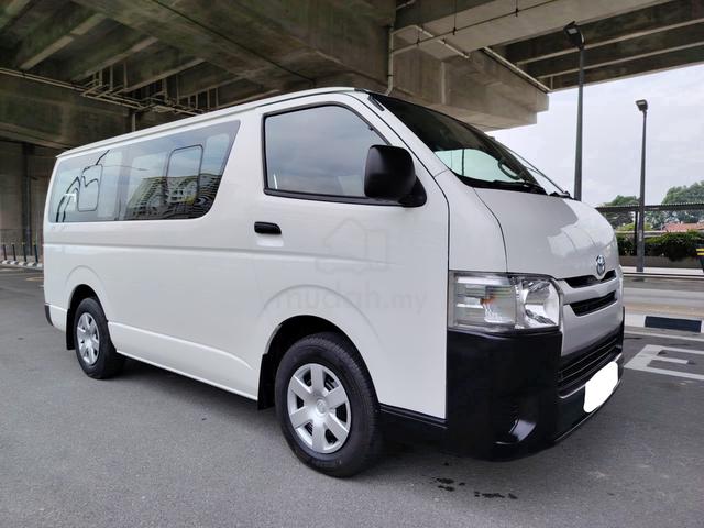 2023 Toyota Hiace 2.5 (M) Window Van Low Roof - 1