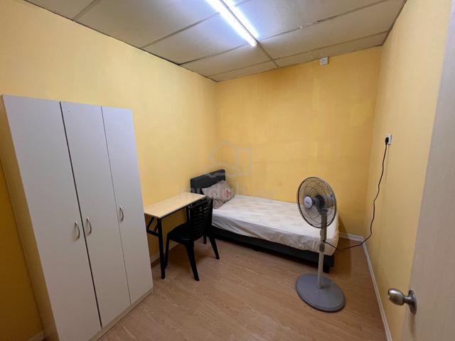 Single Standard Room Male - Pontian 1