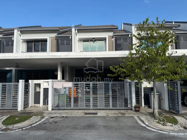 FULLY FURNISHED DOUBLE STOREY TERRACE @ Nilai 1