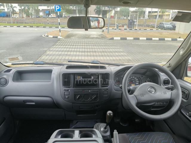 2010 Nissan URVAN 3.0 (M) WINDOW VAN - 4