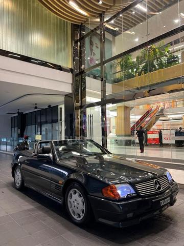1990 Mercedes Benz R129 300SL-24 Classic 3.0 (A) - 1