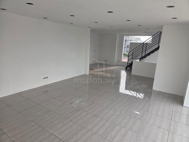 3 Storey Semi D Factory Puchong Perdana [ STRATEGIC LOCATION ] 1