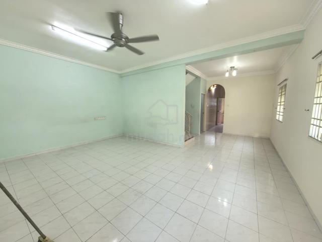 Freehold Lapangan Perdana Botani Endlot Double Storey House 1