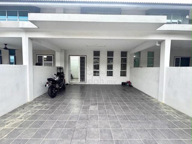 Kitchen Cabinet , 2 Storey 4rooms 4baths , Bangi Avenue 2 , Gated 1