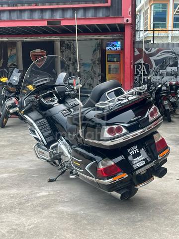 Honda Goldwing 1800 honda goldwing 1800 - photo 5 of 8