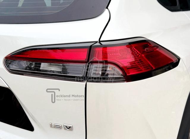 2022 Toyota Corolla Cross 1.8 (A) V 14k KM Only - 5